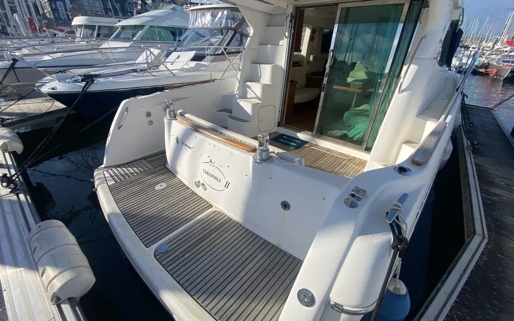 slider 5 Jeanneau Prestige 36 Fly