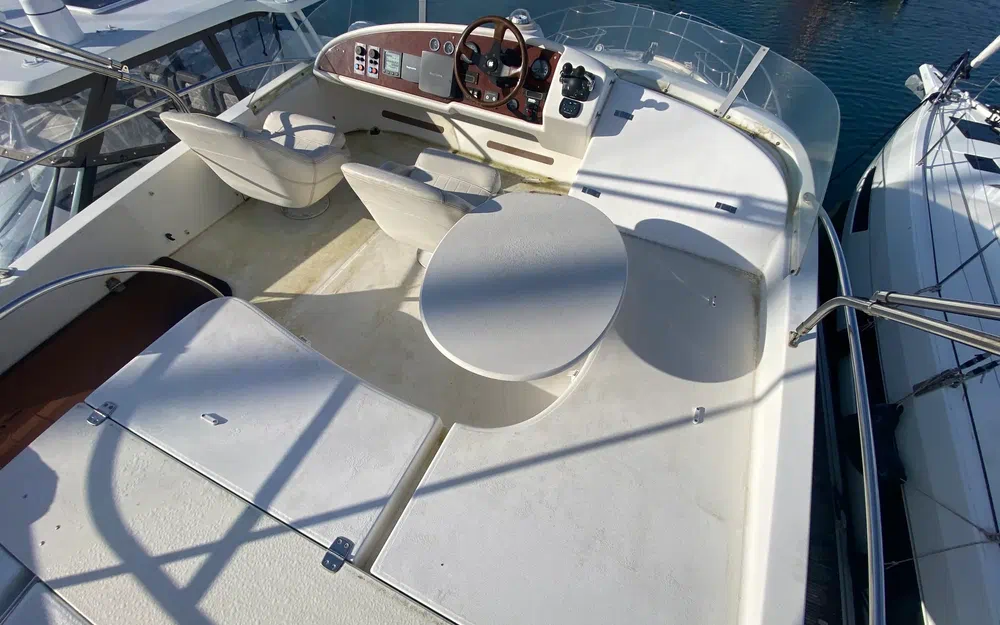 slider 7 Jeanneau Prestige 36 Fly