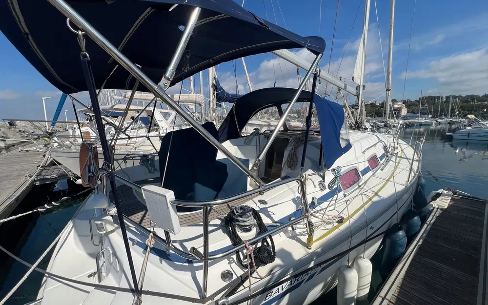slider 0 Bavaria 33 Cruiser