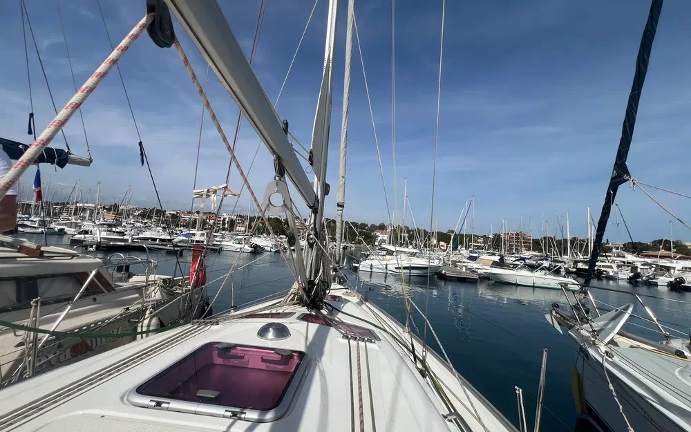 slider 7 Bavaria 33 Cruiser