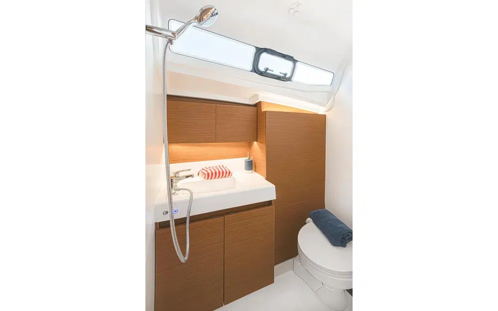 slider 5 Jeanneau Sun Odyssey 380