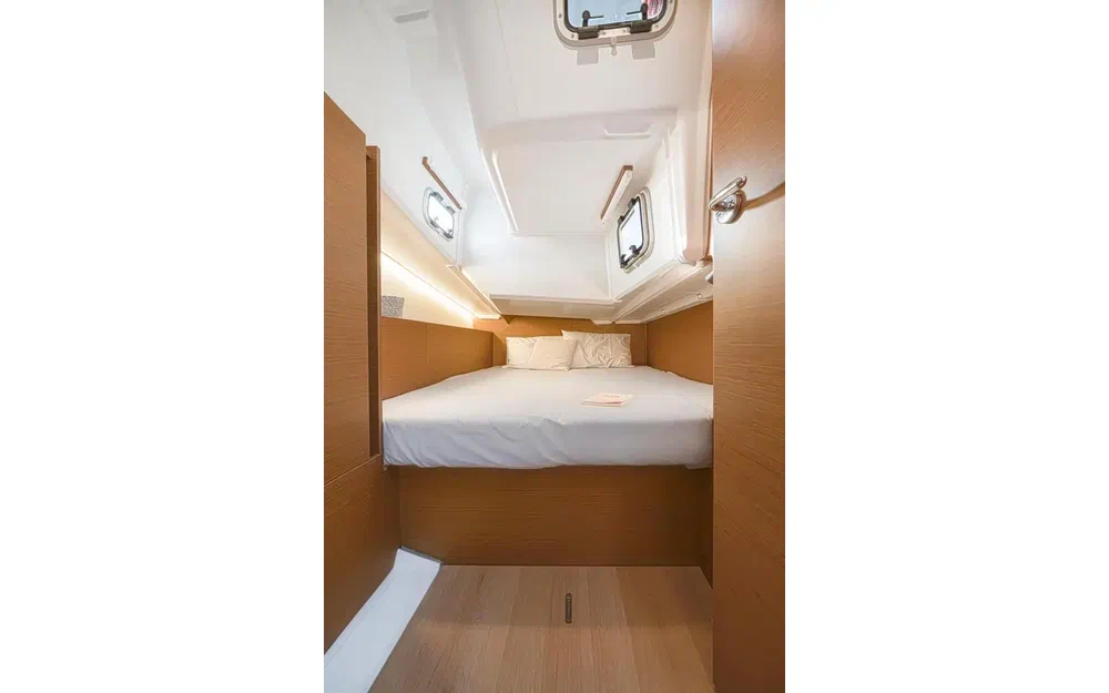 slider 7 Jeanneau Sun Odyssey 380