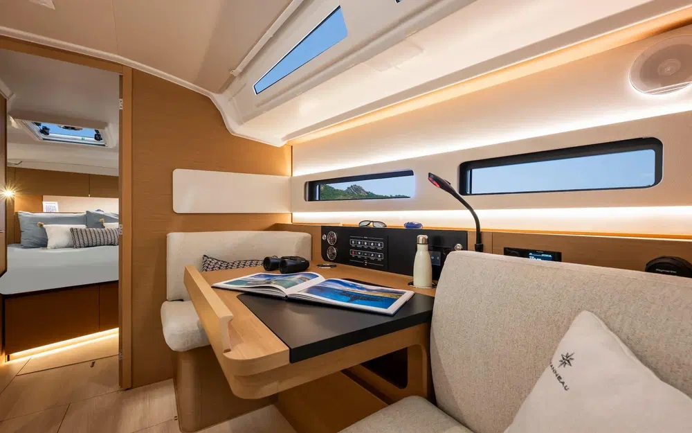 slider 10 Jeanneau Sun Odyssey 419