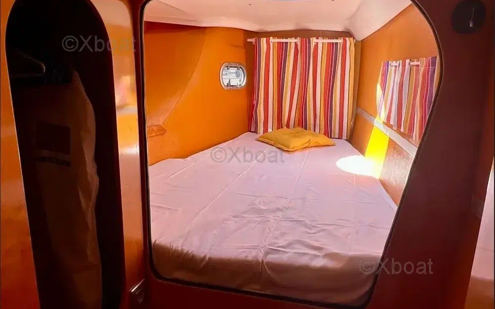 slider 10 Fountaine Pajot Lavezzi 40