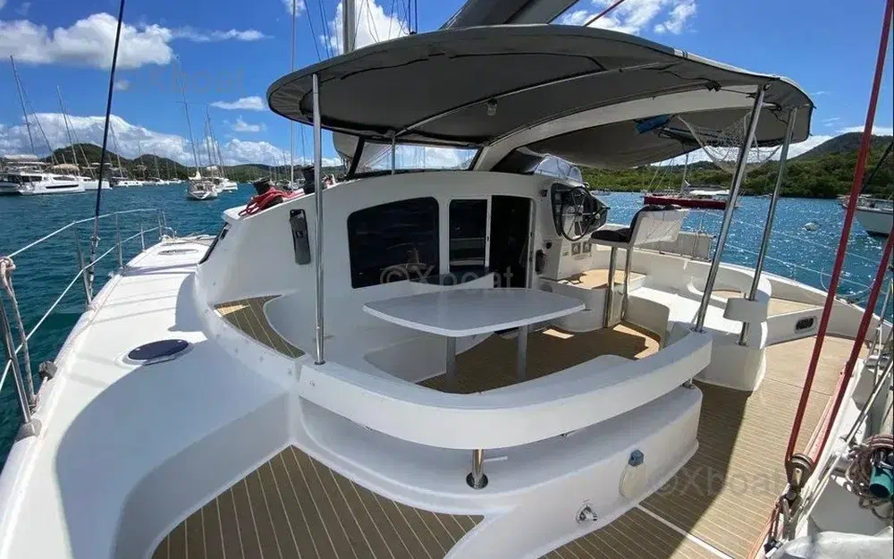 slider 1 Fountaine Pajot Lavezzi 40