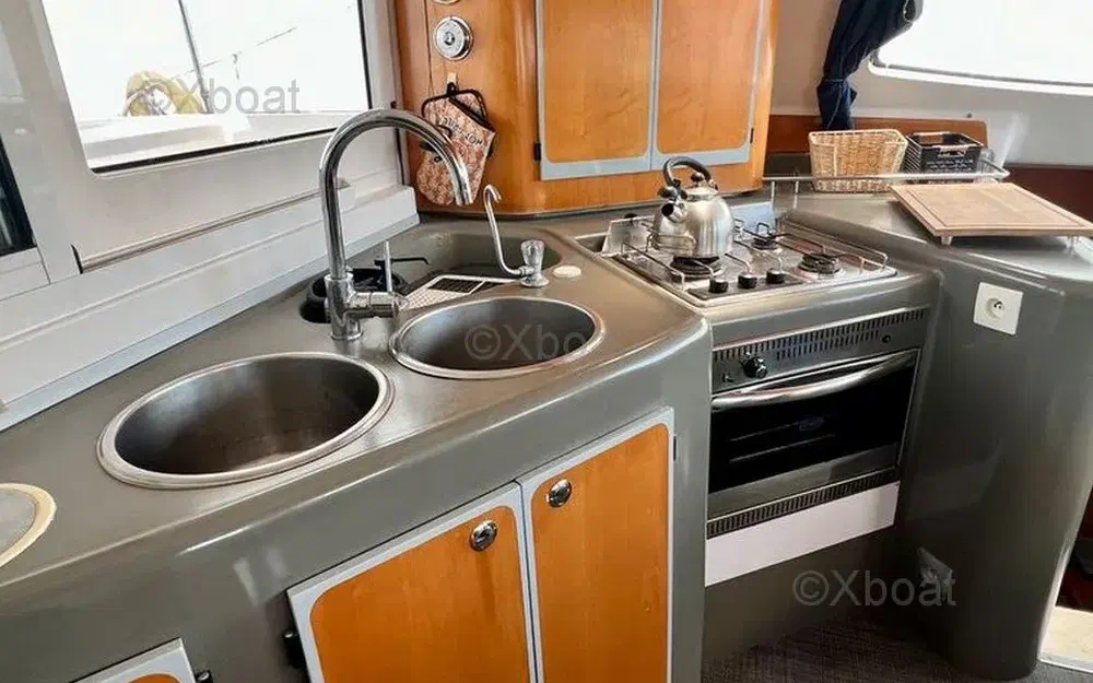 slider 7 Fountaine Pajot Lavezzi 40