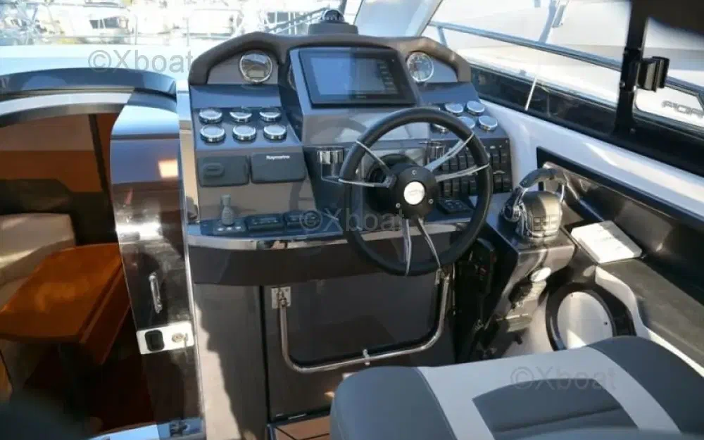 slider 6 Galeon 325