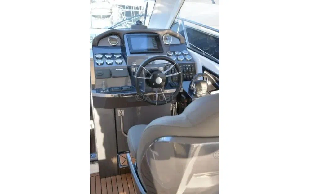 slider 8 Galeon 325