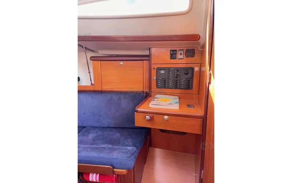 slider 8 Delphia 29.2