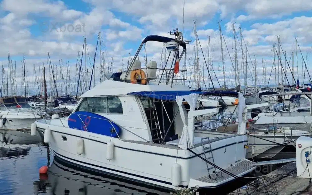 slider 0 Beneteau Antares 10.80 Fly