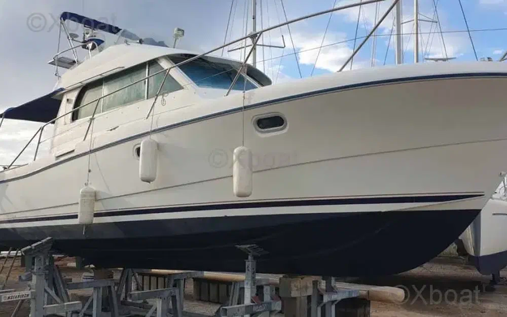 slider 1 Beneteau Antares 10.80 Fly