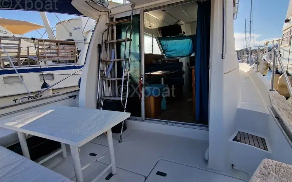 slider 2 Beneteau Antares 10.80 Fly