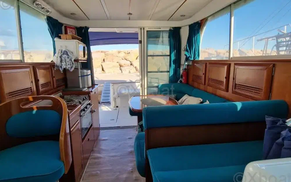 slider 3 Beneteau Antares 10.80 Fly