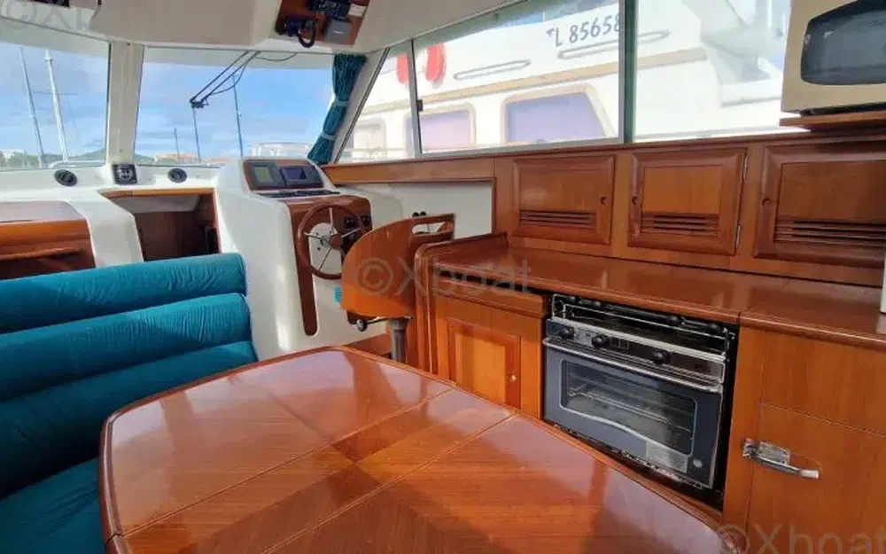 slider 8 Beneteau Antares 10.80 Fly