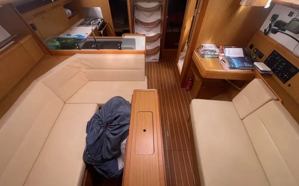 slider 11 Jeanneau Sun Odyssey 39 i