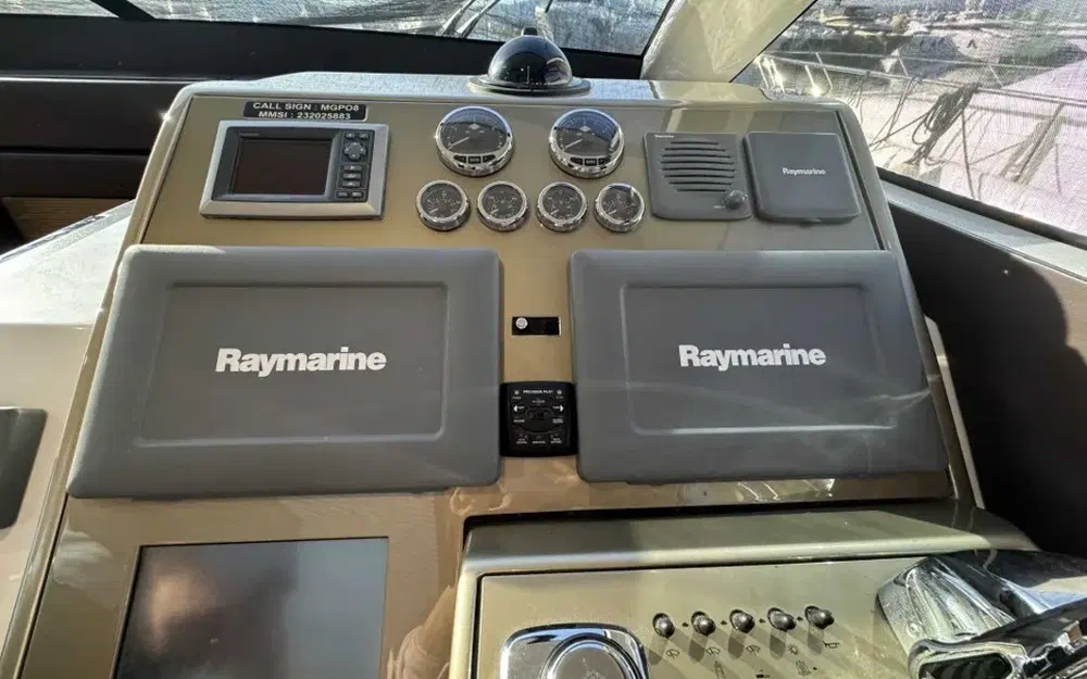 slider 14 Cayman 57 HT