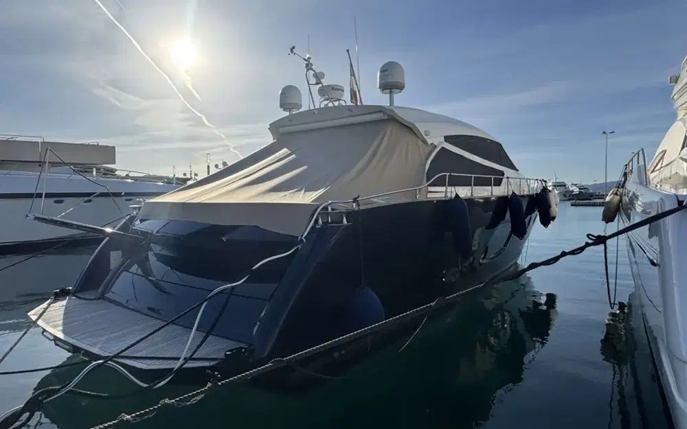 slider 1 Cayman 57 HT