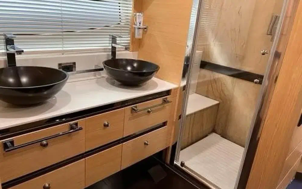 slider 22 Cayman 57 HT