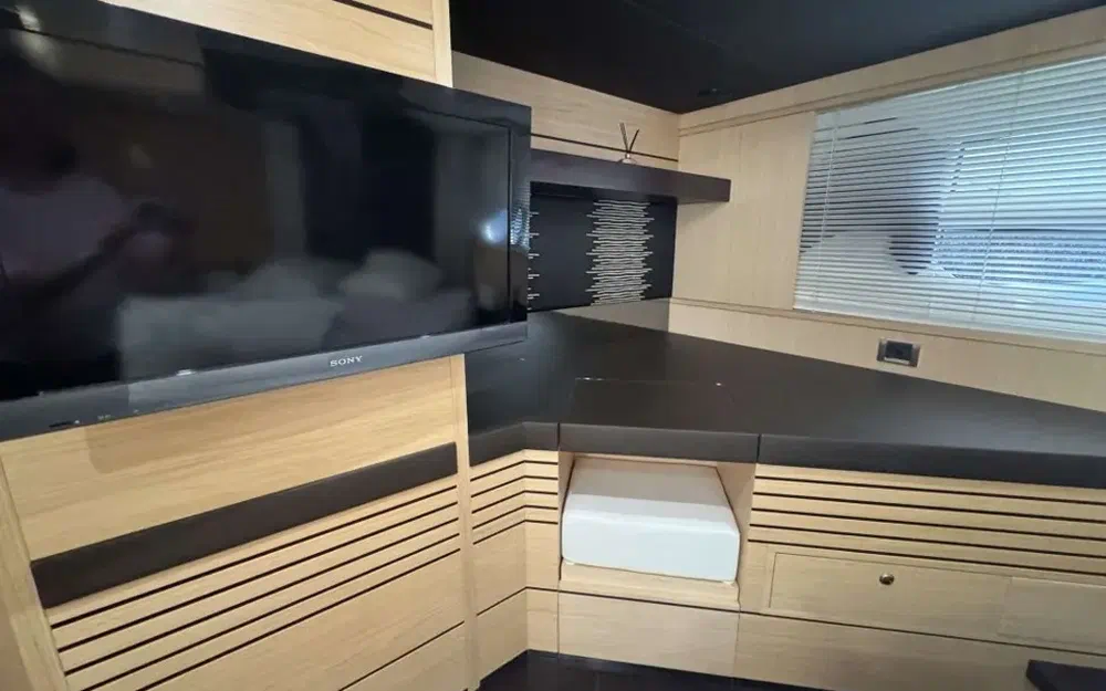 slider 24 Cayman 57 HT