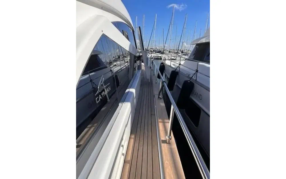 slider 26 Cayman 57 HT