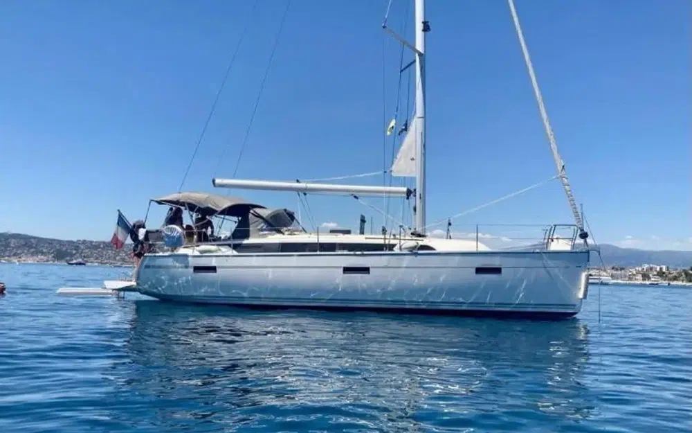 slider 0 Bavaria Cruiser 37