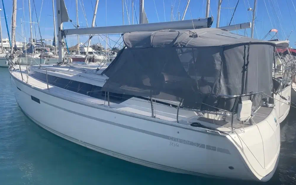 slider 3 Bavaria Cruiser 37