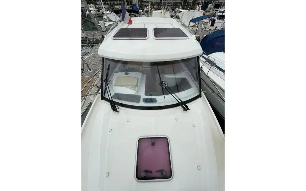 slider 9 Beneteau Antares 8.80