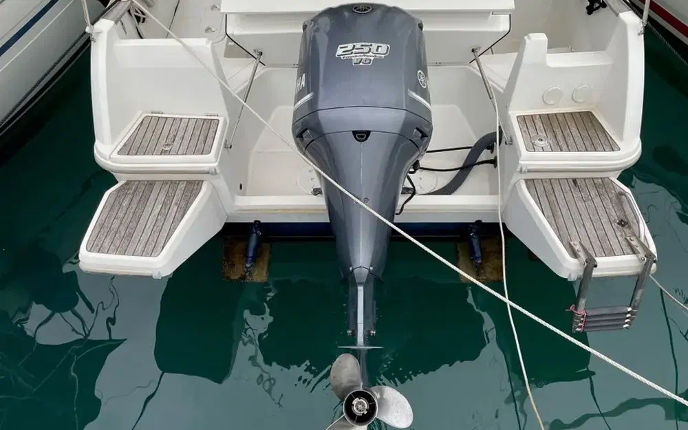 slider 2 Beneteau Antares 8.80