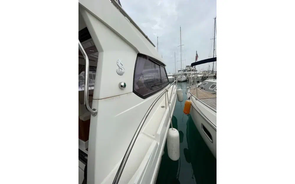 slider 6 Beneteau Antares 8.80