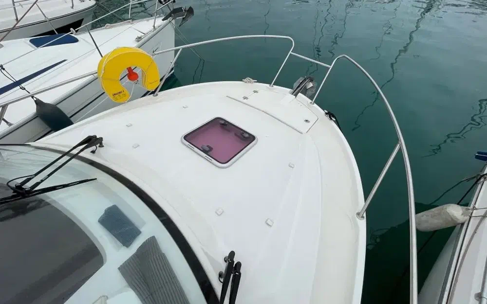 slider 7 Beneteau Antares 8.80