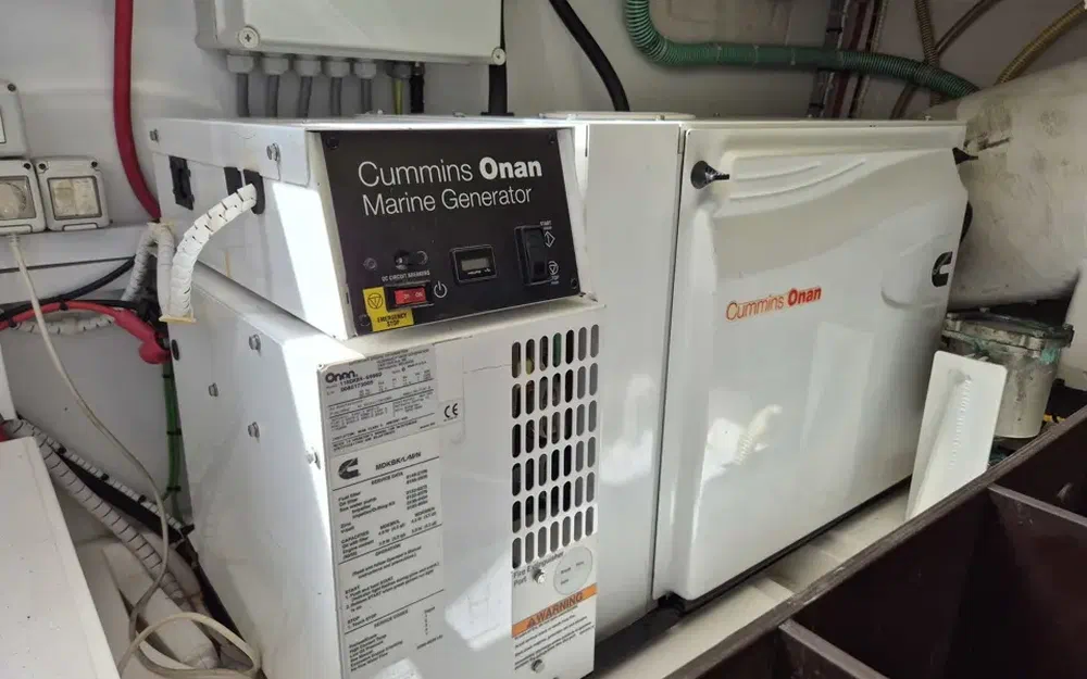 slider 29 Fairline Phantom 48