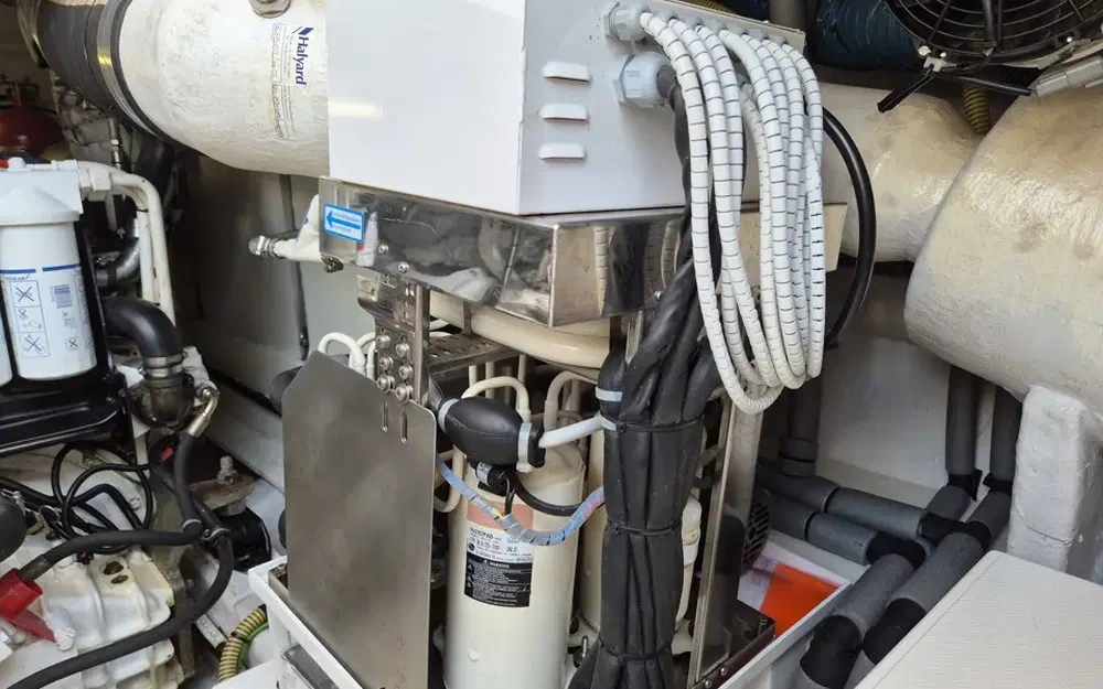 slider 35 Fairline Phantom 48