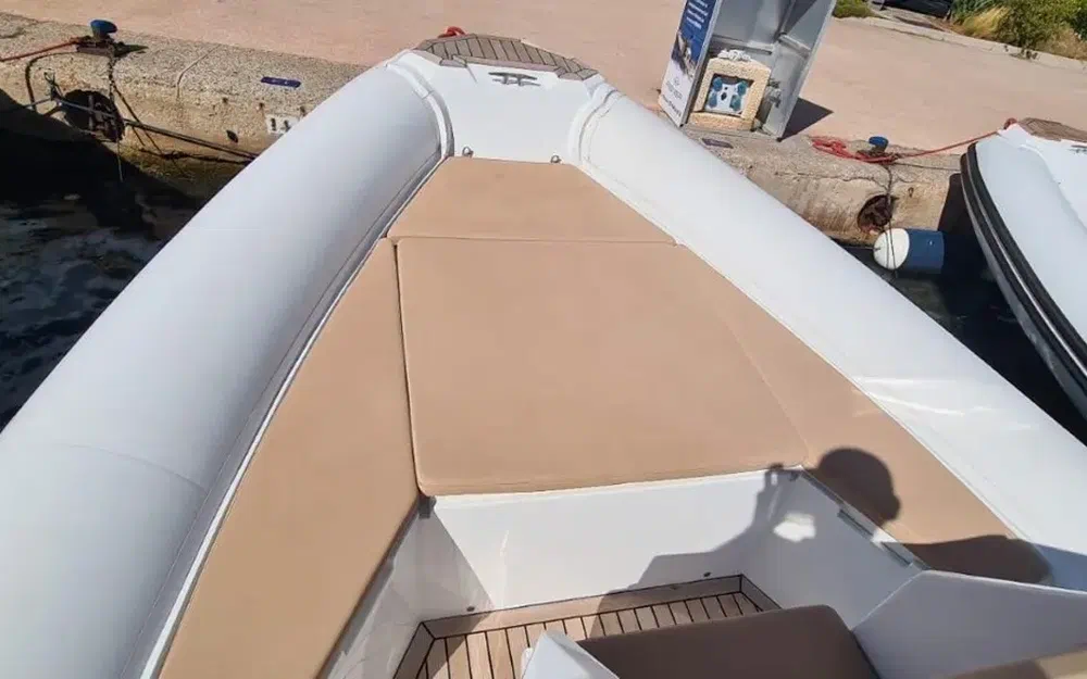 slider 4 Renier R8 Tourer