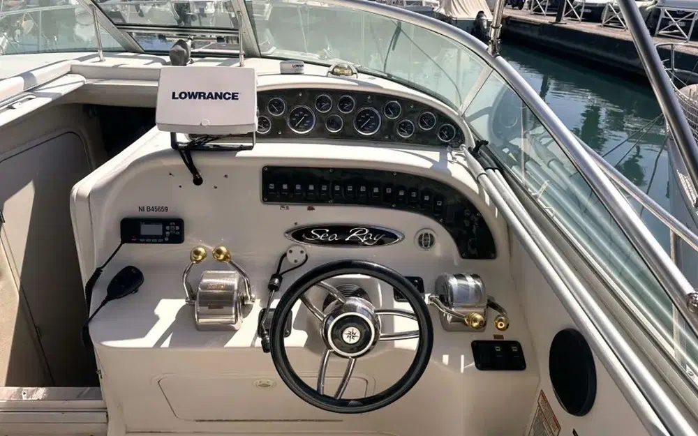 slider 6 Sea Ray Amberjack 290