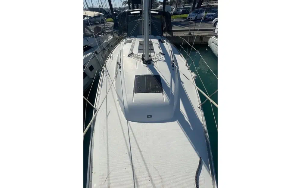 slider 5 Bavaria 37 Cruiser