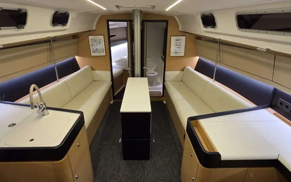 slider 17 Beneteau First 40