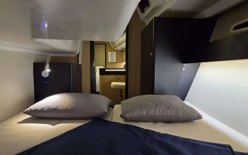 slider 25 Beneteau First 40