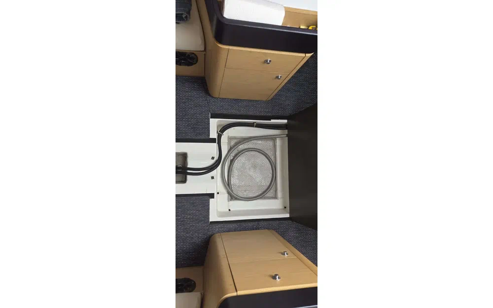 slider 33 Beneteau First 40