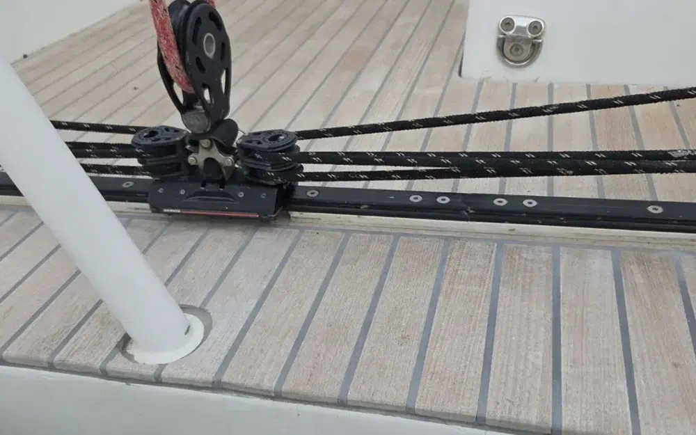 slider 8 Beneteau First 40