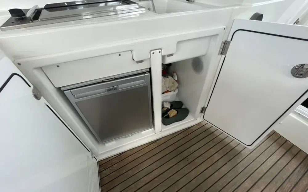 slider 10 Beneteau Gran Turismo 34