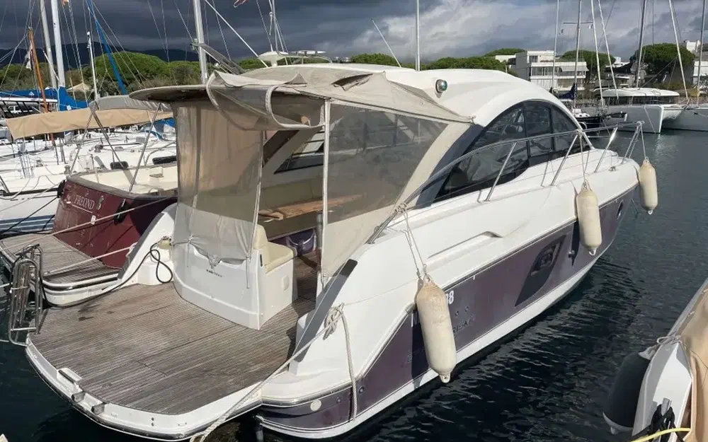 slider 1 Beneteau Gran Turismo 34