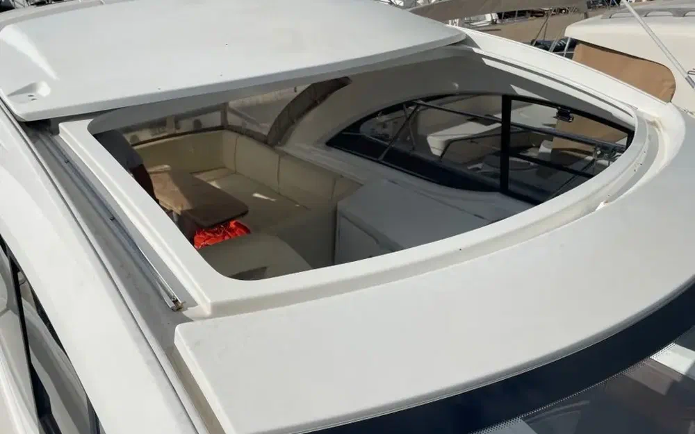 slider 3 Beneteau Gran Turismo 34