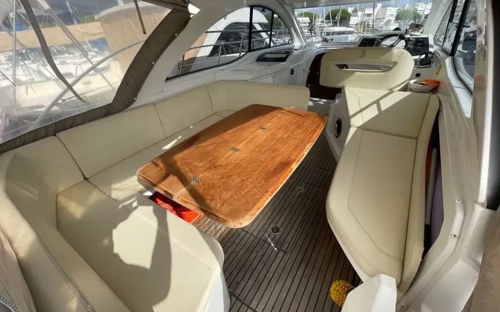 slider 5 Beneteau Gran Turismo 34