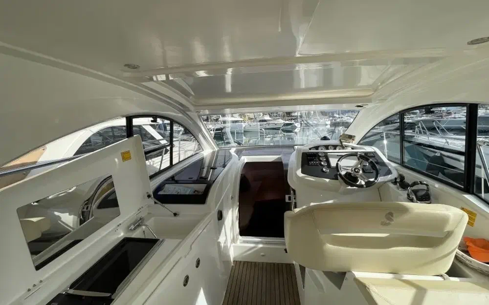 slider 7 Beneteau Gran Turismo 34
