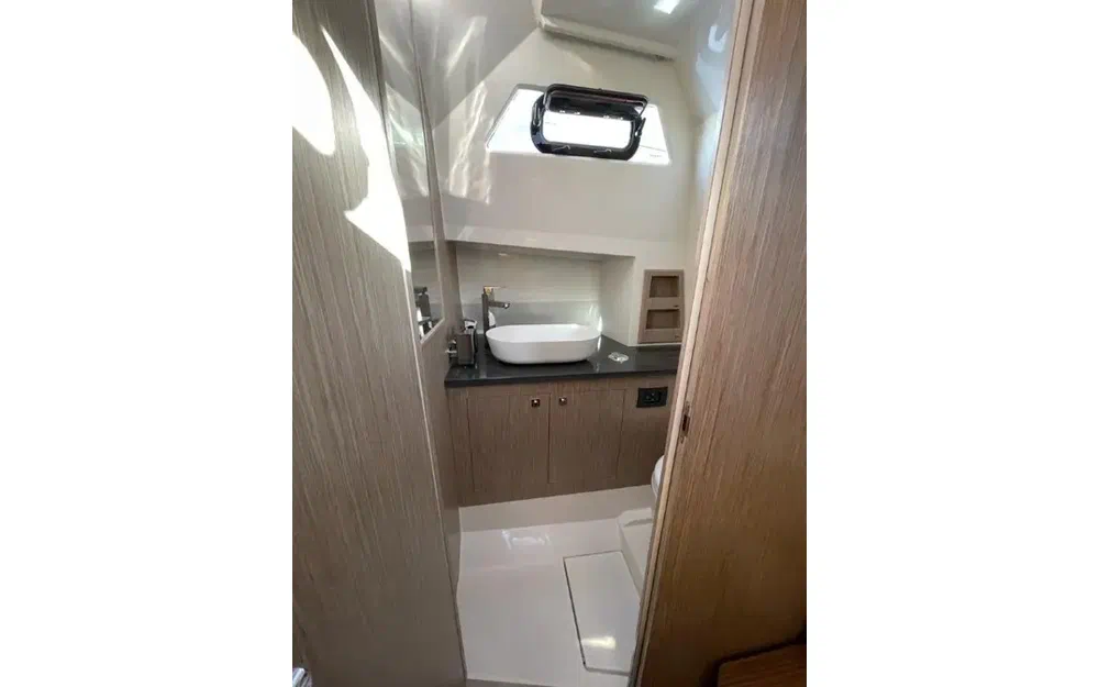 slider 13 Renier R10