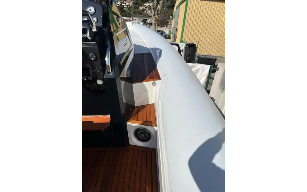 slider 24 Renier R10