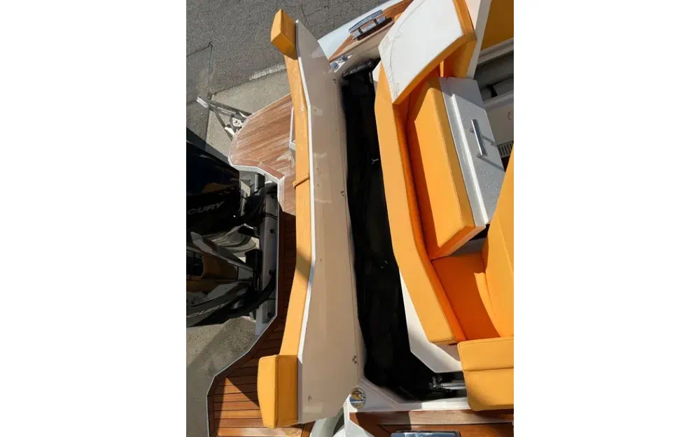 slider 33 Renier R10