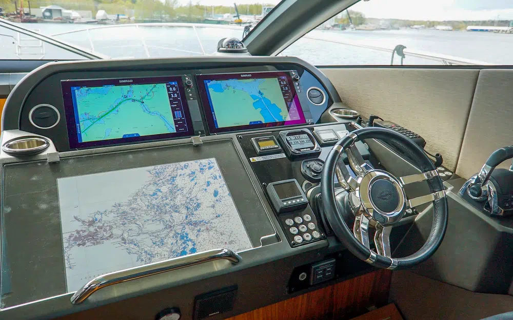 slider 15 Sunseeker Predator 57