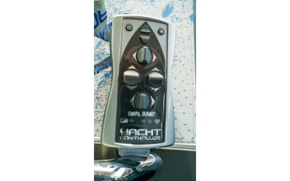 slider 16 Sunseeker Predator 57