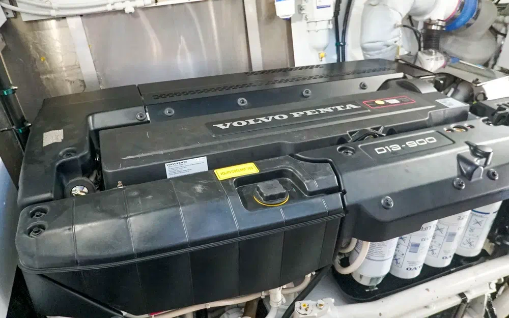 slider 28 Sunseeker Predator 57